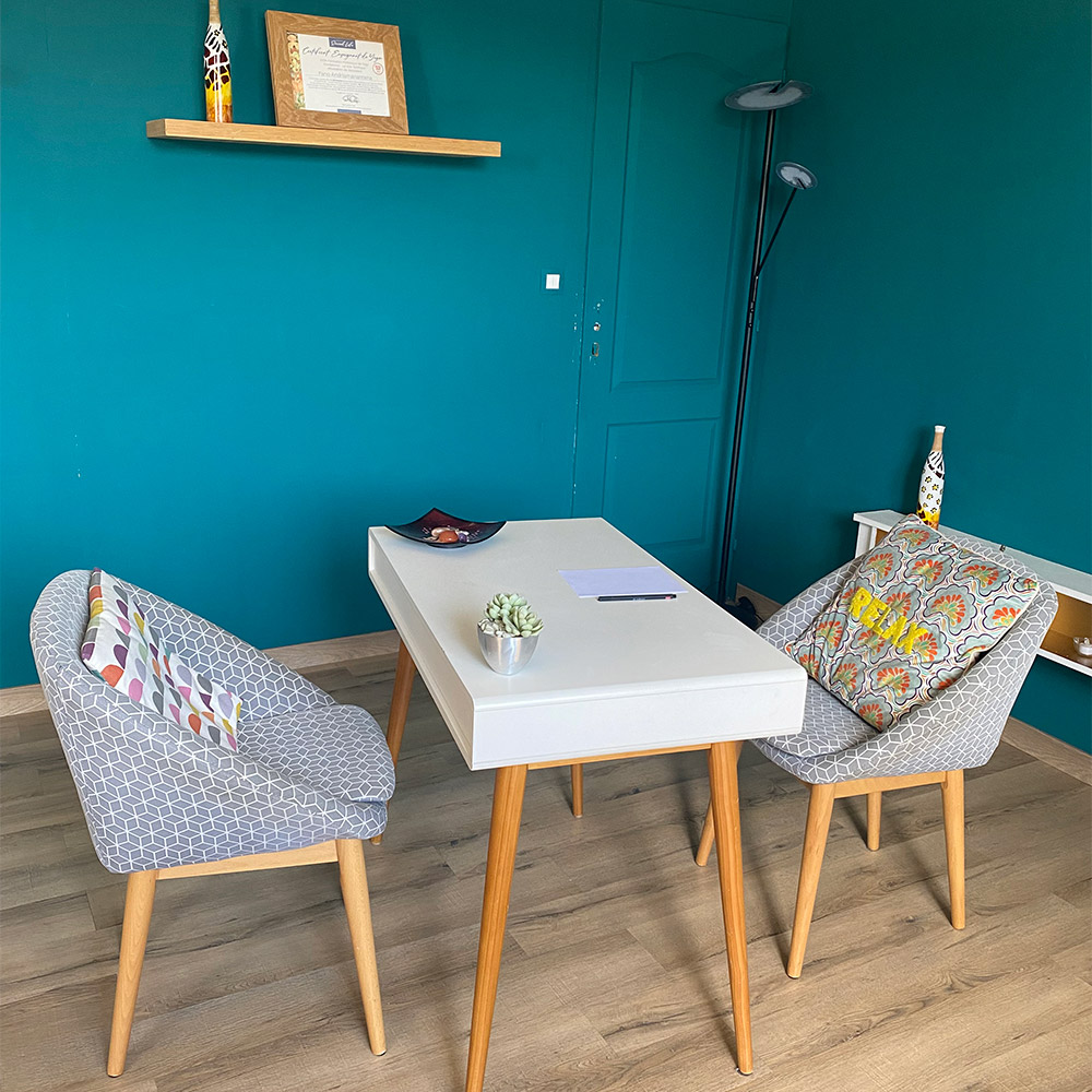 Fano Anjanirina - Yoga Coaching soins énergétiques massage - ancrage expansion